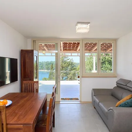 Bay View House