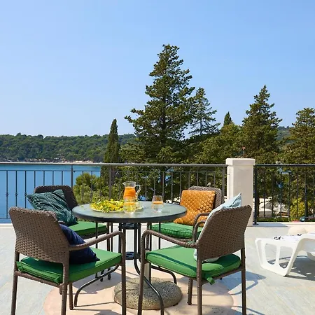 Bay View House 펜션 *