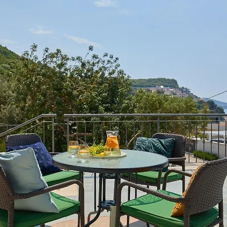 Bay View House 펜션